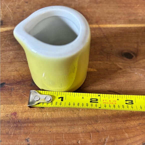 HALL Yellow Ceramic Vintage Creamer Small Milk Jug Midcentury 1950s - Picture 6 of 8
